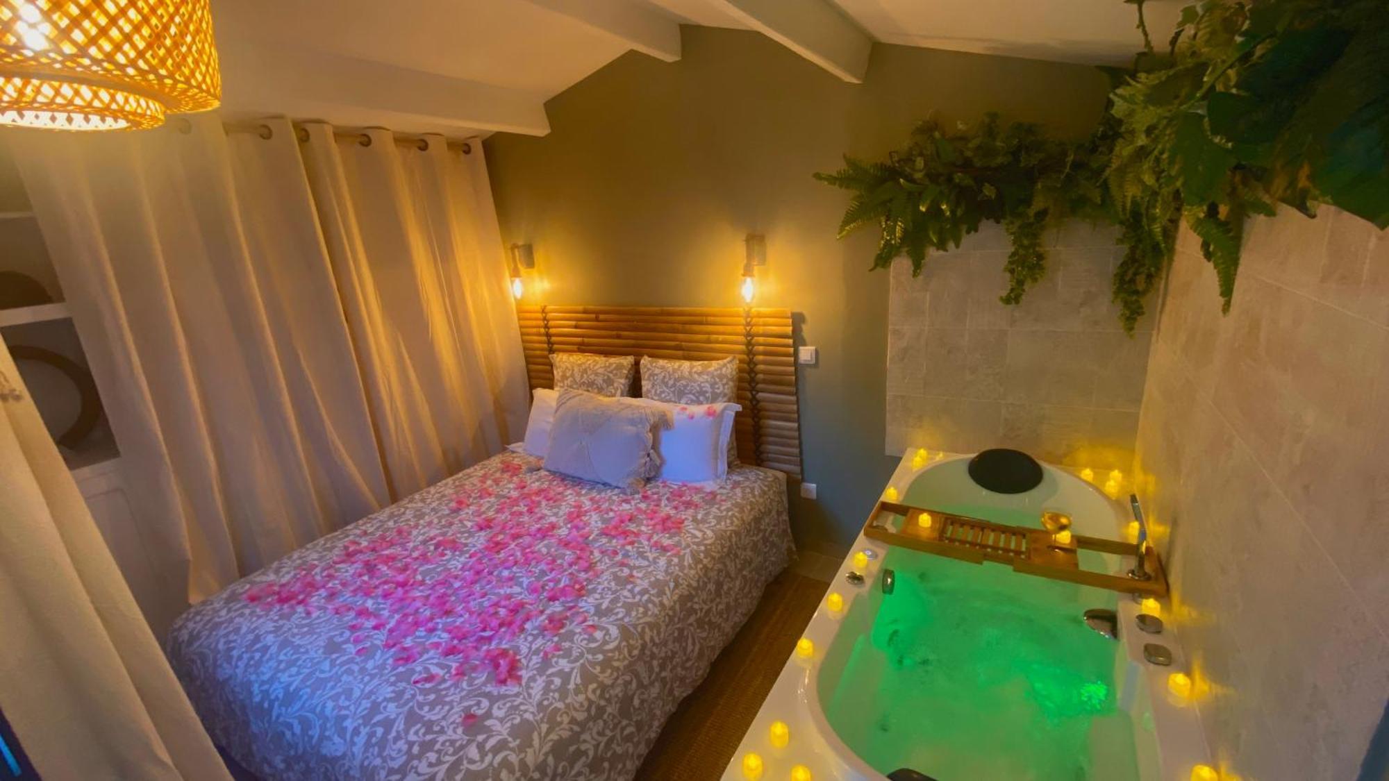 נרבון L'Annexe Spa Du Tropical Lodge מראה חיצוני תמונה